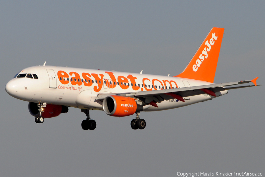 easyJet Airbus A319-111 (G-EZBJ) | Photo 312006
