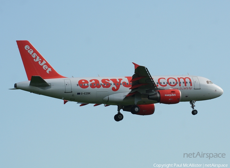 easyJet Airbus A319-111 (G-EZBK) | Photo 42083