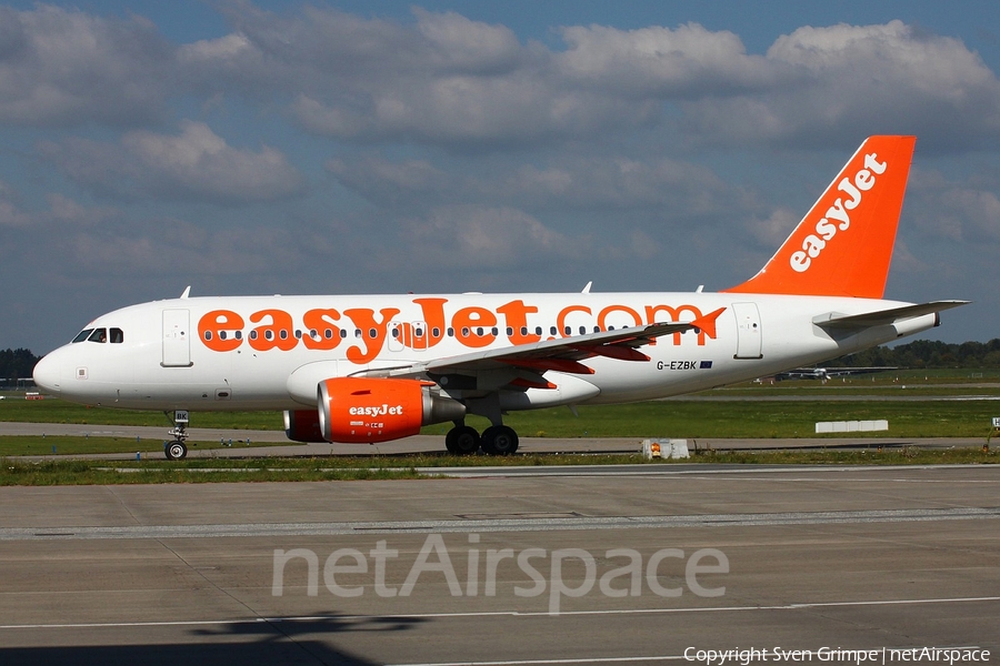 easyJet Airbus A319-111 (G-EZBK) | Photo 56129