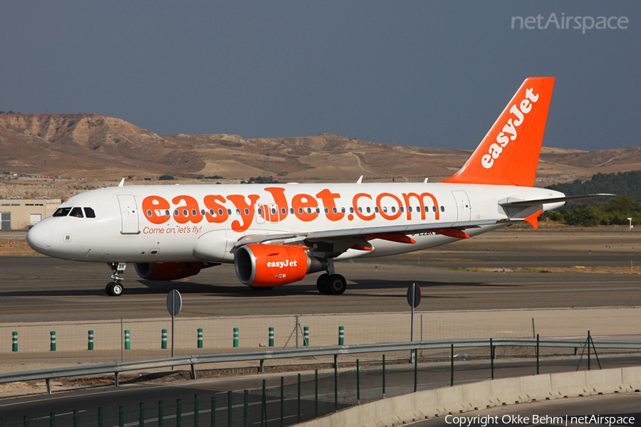 easyJet Airbus A319-111 (G-EZBK) | Photo 42272