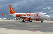 easyJet Airbus A319-111 (G-EZBL) at  Lisbon - Portela, Portugal