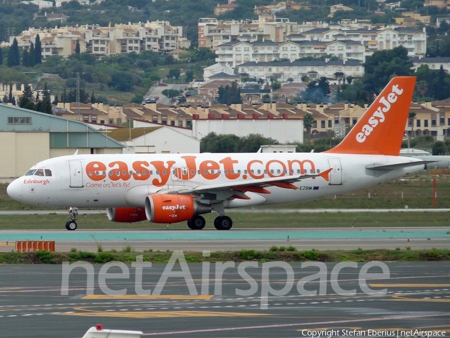 easyJet Airbus A319-111 (G-EZBM) | Photo 662542