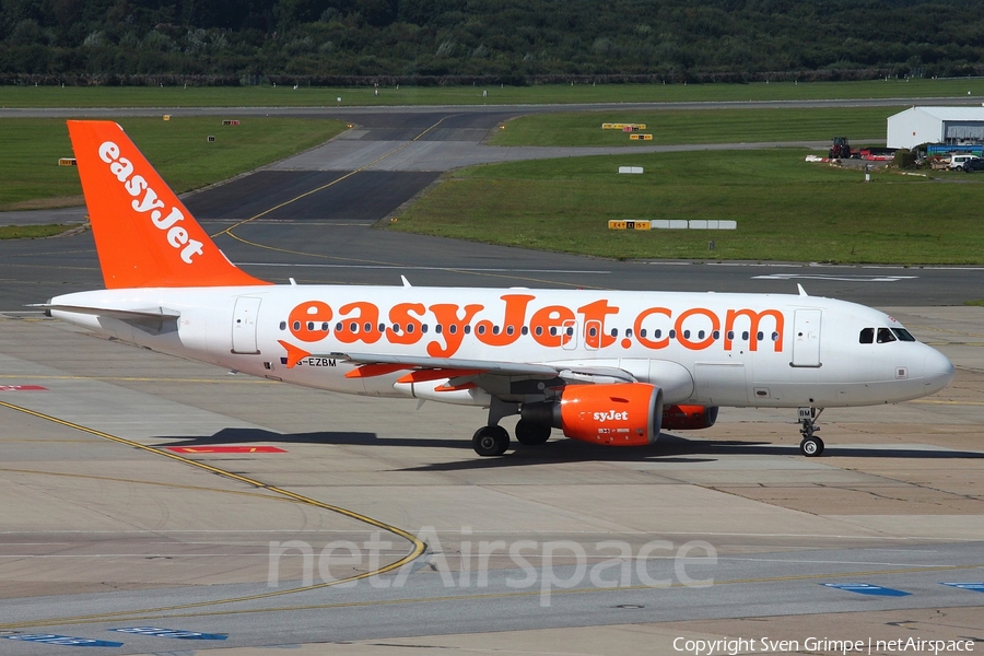 easyJet Airbus A319-111 (G-EZBM) | Photo 121157
