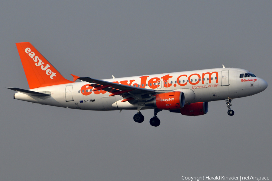 easyJet Airbus A319-111 (G-EZBM) | Photo 308917
