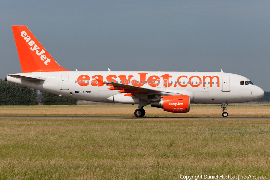 easyJet Airbus A319-111 (G-EZBO) | Photo 617932