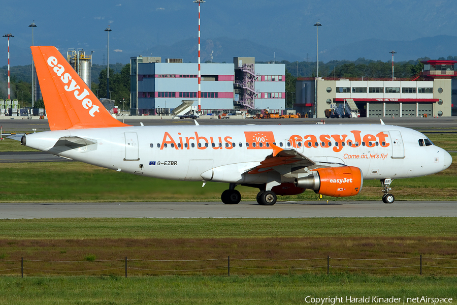 easyJet Airbus A319-111 (G-EZBR) | Photo 301515