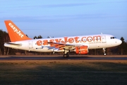 easyJet Airbus A319-111 (G-EZBT) at  Hamburg - Fuhlsbuettel (Helmut Schmidt), Germany