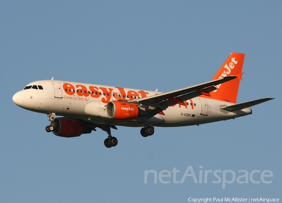 easyJet Airbus A319-111 (G-EZBU) | Photo 3761