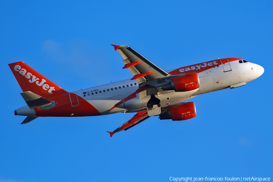 easyJet Airbus A319-111 (G-EZBV) | Photo 157054