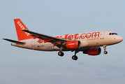 easyJet Airbus A319-111 (G-EZBV) at  Hamburg - Fuhlsbuettel (Helmut Schmidt), Germany