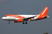 easyJet Airbus A319-111 (G-EZBX) at  Hamburg - Fuhlsbuettel (Helmut Schmidt), Germany