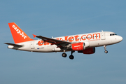 easyJet Airbus A319-111 (G-EZBY) at  Hamburg - Fuhlsbuettel (Helmut Schmidt), Germany