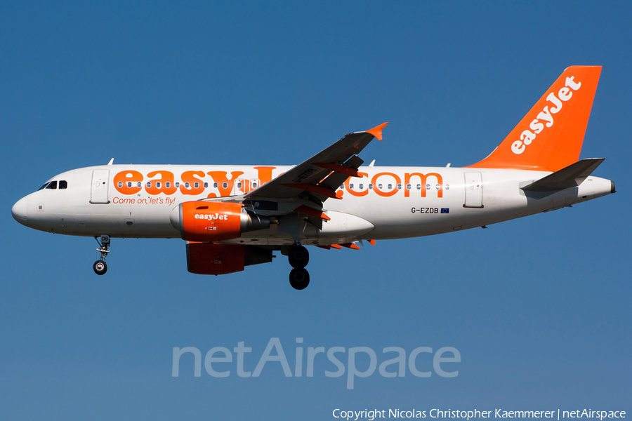 easyJet Airbus A319-111 (G-EZDB) | Photo 121565