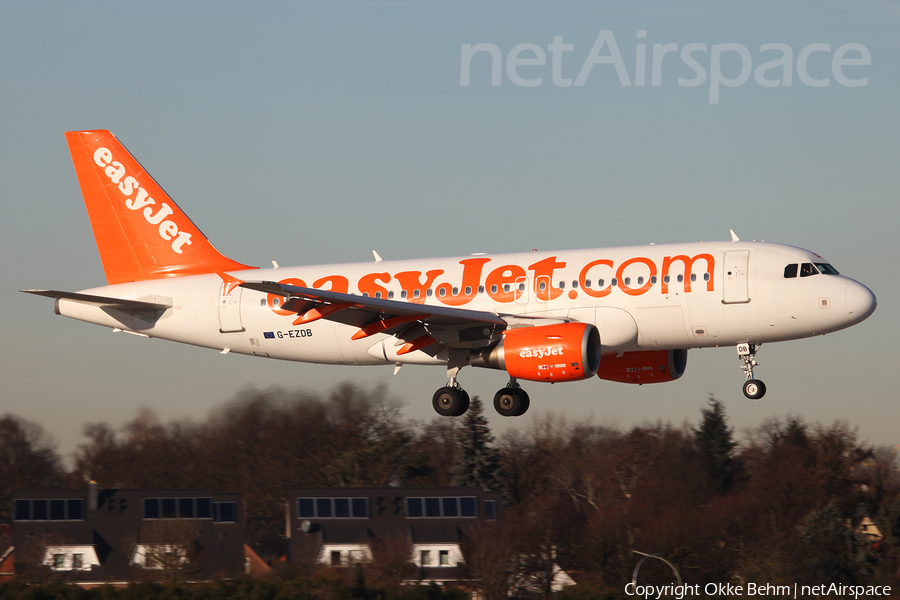 easyJet Airbus A319-111 (G-EZDB) | Photo 139212