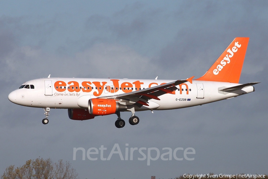 easyJet Airbus A319-111 (G-EZDB) | Photo 34023