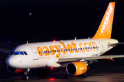 easyJet Airbus A319-111 (G-EZDE) at  Hamburg - Fuhlsbuettel (Helmut Schmidt), Germany