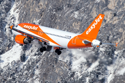 easyJet Airbus A319-111 (G-EZDE) at  Innsbruck - Kranebitten, Austria