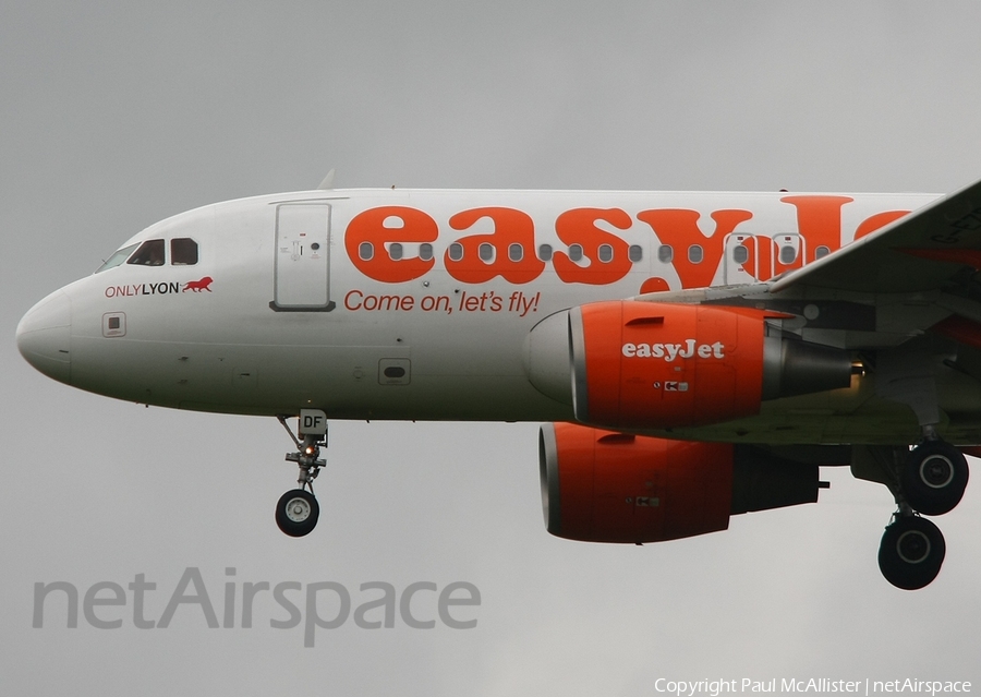 easyJet Airbus A319-111 (G-EZDF) | Photo 3763