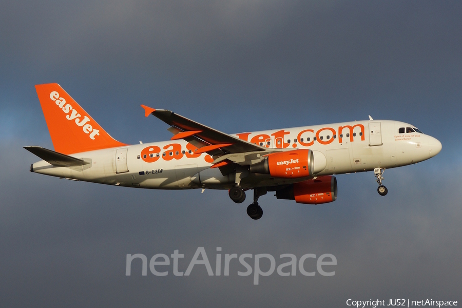 easyJet Airbus A319-111 (G-EZDF) | Photo 94056
