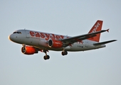 easyJet Airbus A319-111 (G-EZDH) at  Belfast / Aldergrove - International, United Kingdom