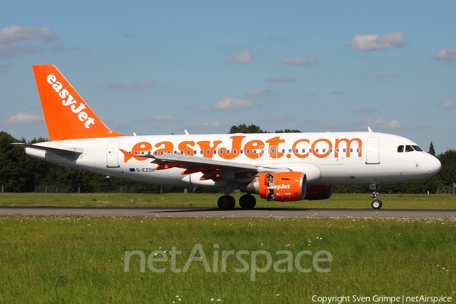 easyJet Airbus A319-111 (G-EZDH) | Photo 117964