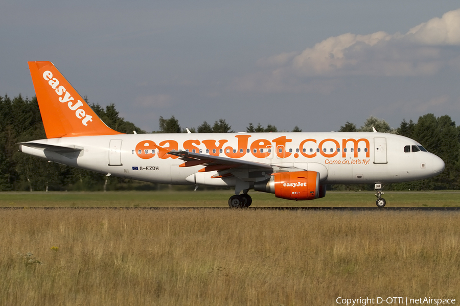 easyJet Airbus A319-111 (G-EZDH) | Photo 413711