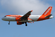 easyJet Airbus A319-111 (G-EZDH) at  London - Gatwick, United Kingdom