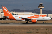 easyJet Airbus A319-111 (G-EZDH) at  Palma De Mallorca - Son San Juan, Spain