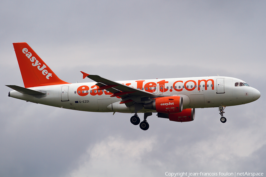 easyJet Airbus A319-111 (G-EZDI) | Photo 117590