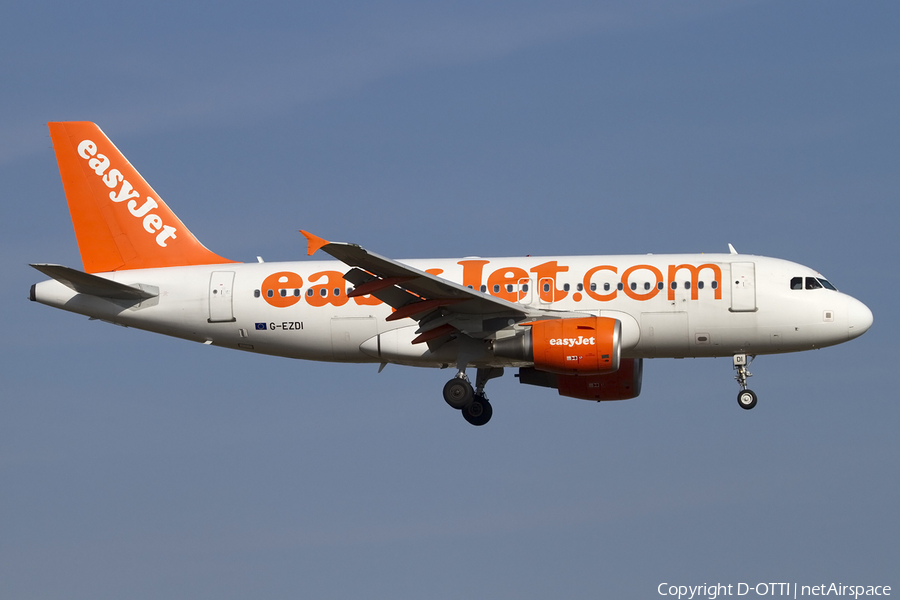 easyJet Airbus A319-111 (G-EZDI) | Photo 404376