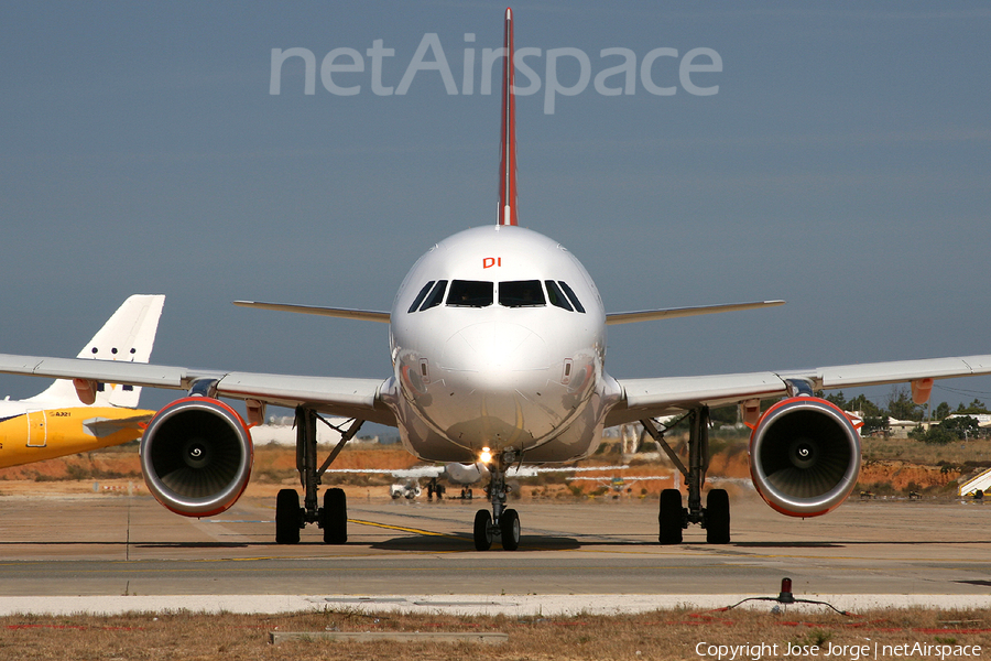 easyJet Airbus A319-111 (G-EZDI) | Photo 533125