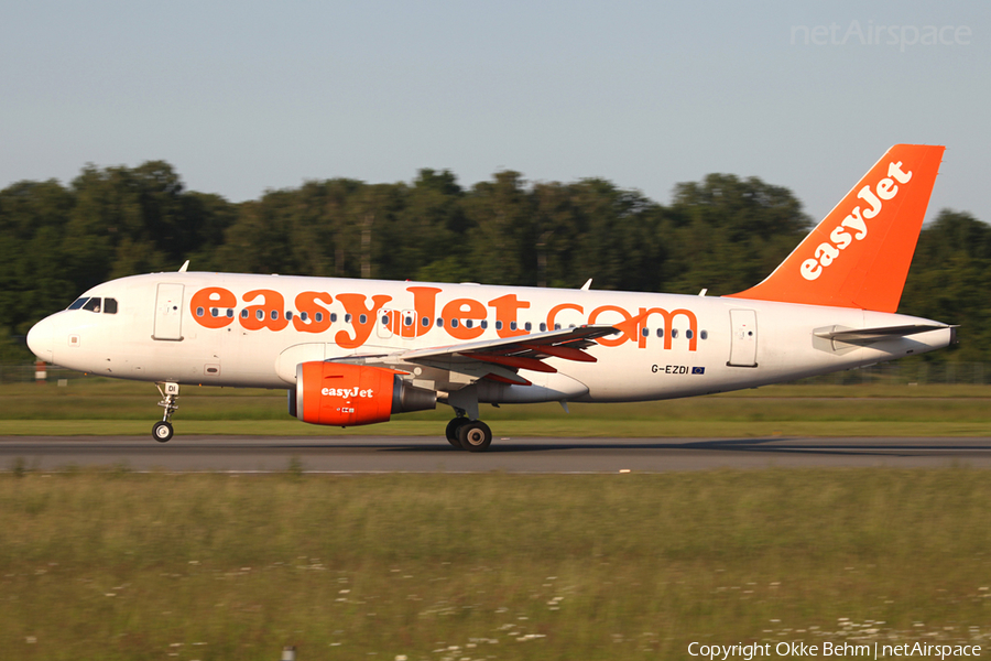 easyJet Airbus A319-111 (G-EZDI) | Photo 42278