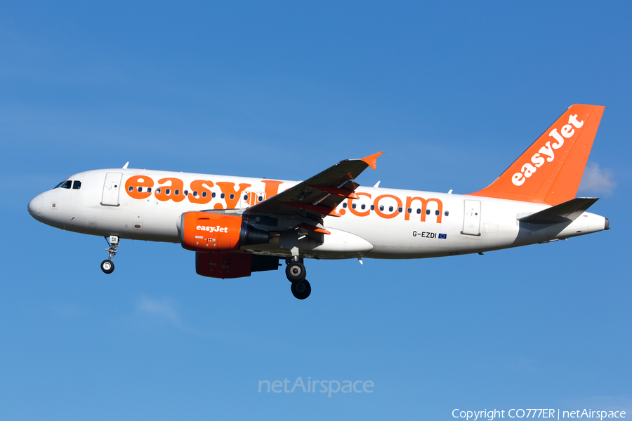 easyJet Airbus A319-111 (G-EZDI) | Photo 57262