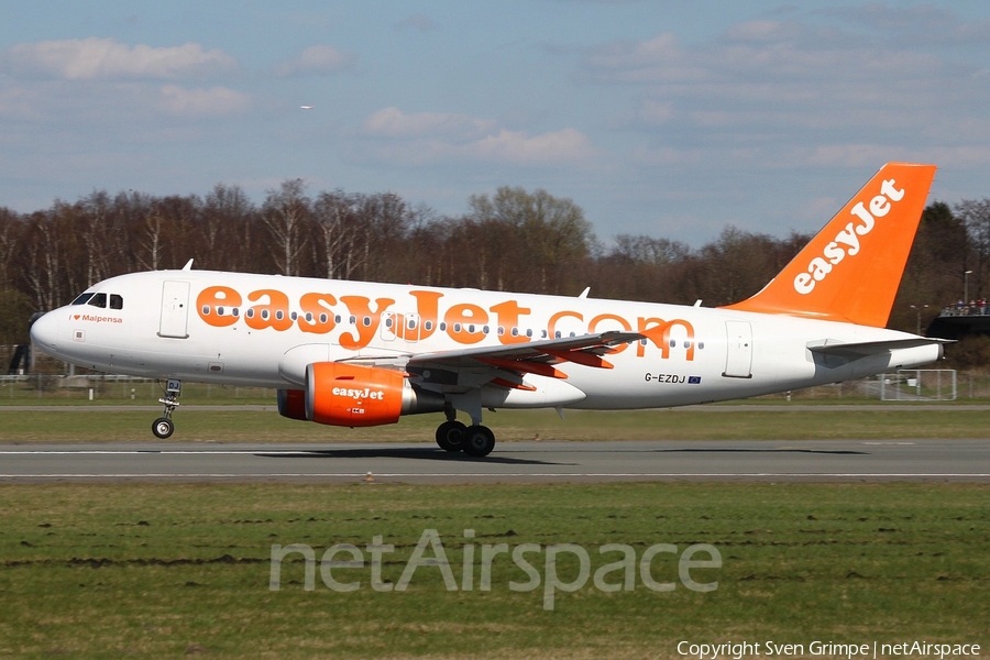 easyJet Airbus A319-111 (G-EZDJ) | Photo 33838