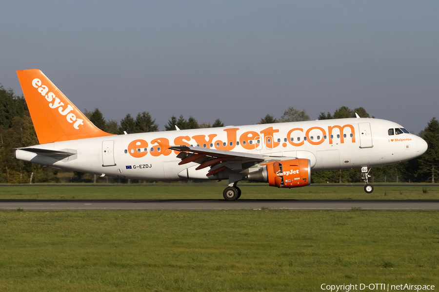 easyJet Airbus A319-111 (G-EZDJ) | Photo 454447