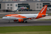 easyJet Airbus A319-111 (G-EZDJ) at  Lisbon - Portela, Portugal