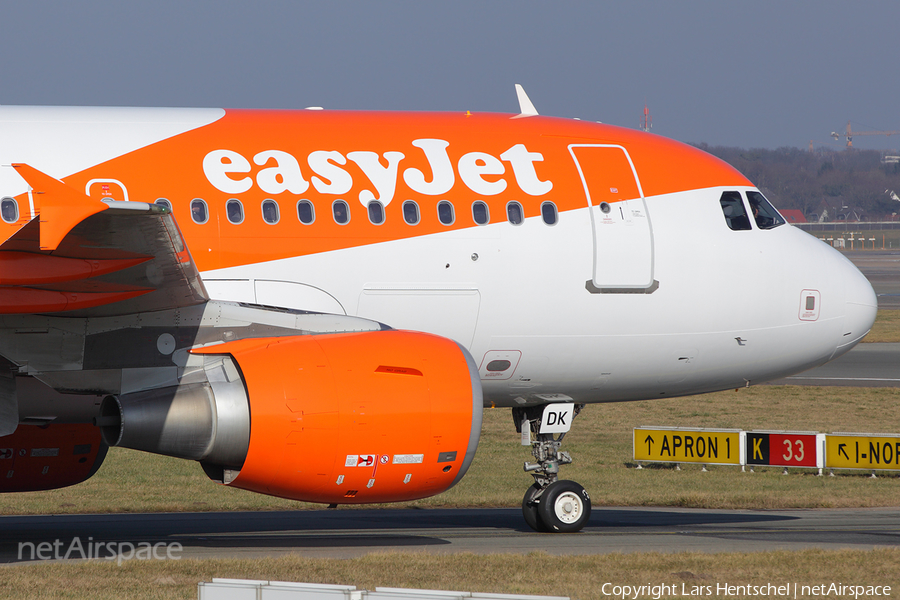 easyJet Airbus A319-111 (G-EZDK) | Photo 67527