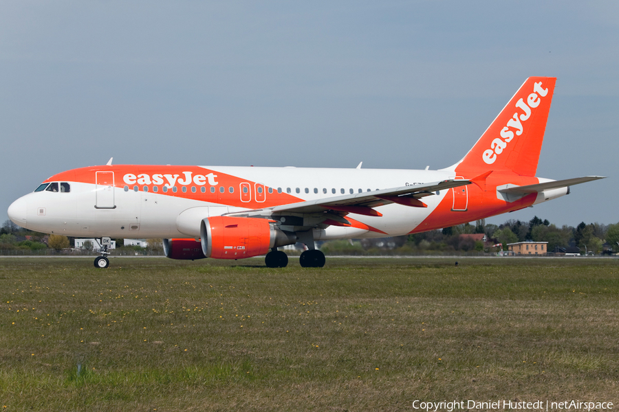 easyJet Airbus A319-111 (G-EZDK) | Photo 479443