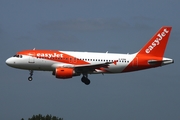 easyJet Airbus A319-111 (G-EZDK) at  Hamburg - Fuhlsbuettel (Helmut Schmidt), Germany