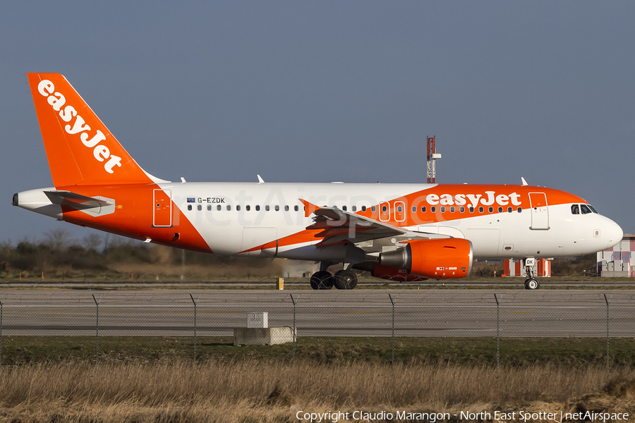 easyJet Airbus A319-111 (G-EZDK) | Photo 97468