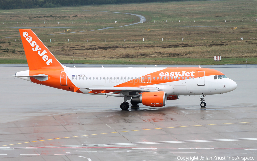 easyJet Airbus A319-111 (G-EZDL) | Photo 75653