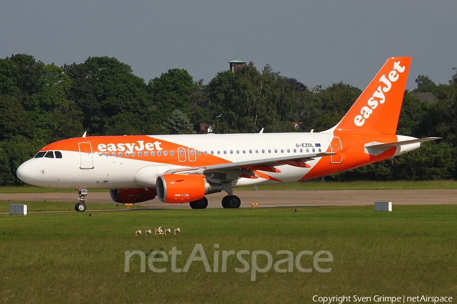 easyJet Airbus A319-111 (G-EZDL) | Photo 110587