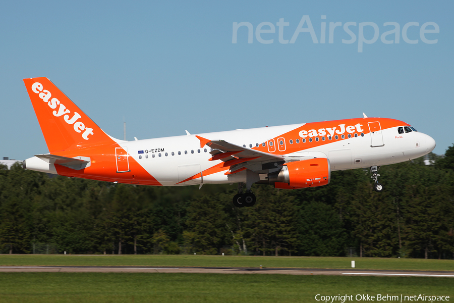 easyJet Airbus A319-111 (G-EZDM) | Photo 79707