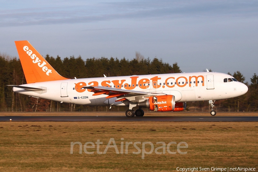 easyJet Airbus A319-111 (G-EZDN) | Photo 38864