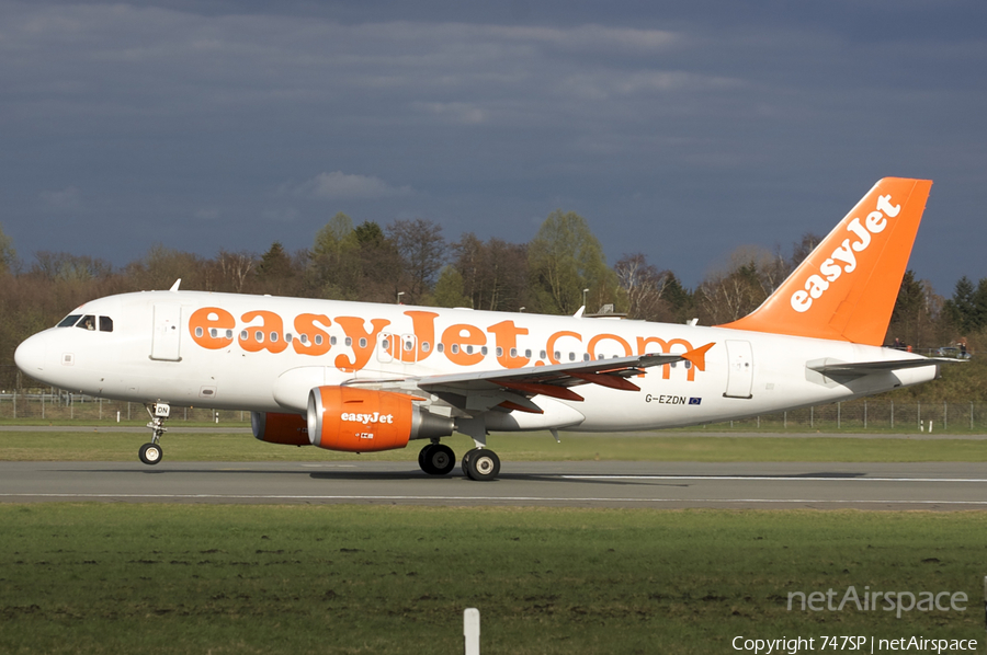 easyJet Airbus A319-111 (G-EZDN) | Photo 52320