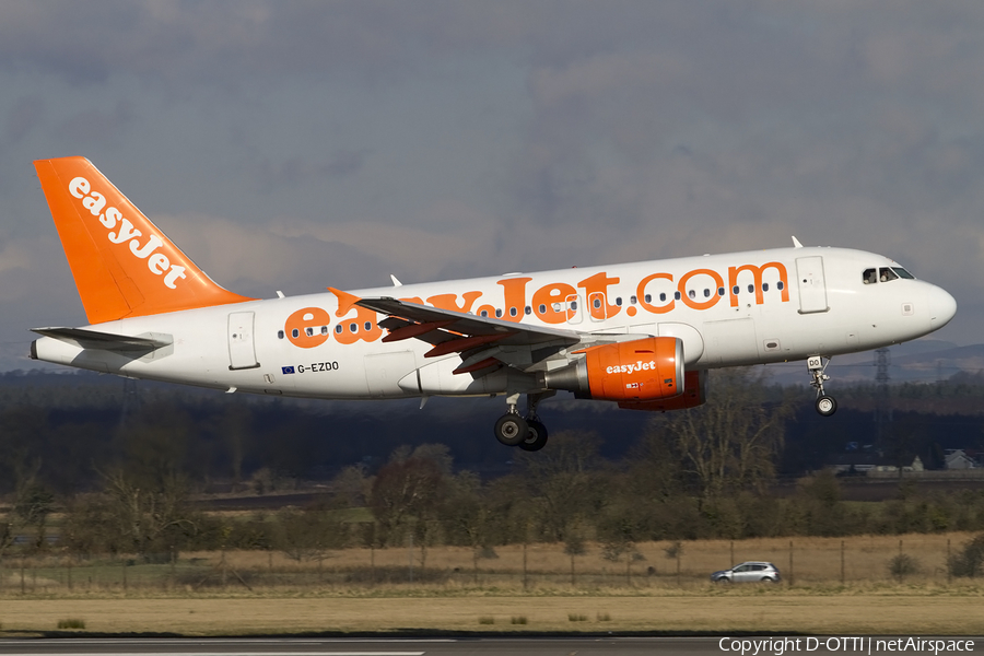 easyJet Airbus A319-111 (G-EZDO) | Photo 403441