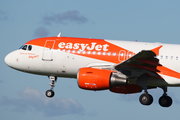 easyJet Airbus A319-111 (G-EZDO) at  Hamburg - Fuhlsbuettel (Helmut Schmidt), Germany