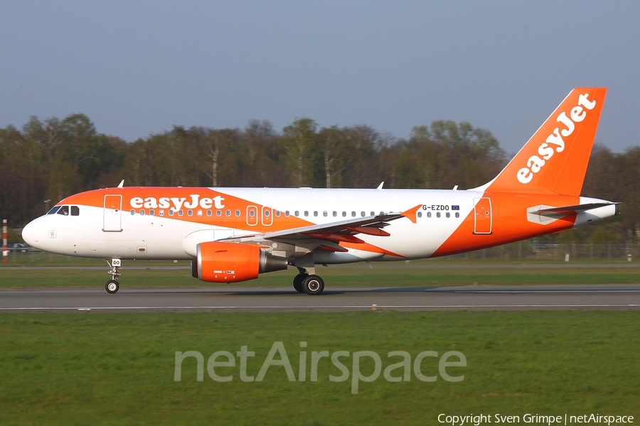 easyJet Airbus A319-111 (G-EZDO) | Photo 74877