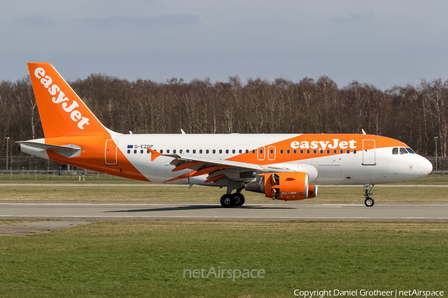 easyJet Airbus A319-111 (G-EZDP) | Photo 103857