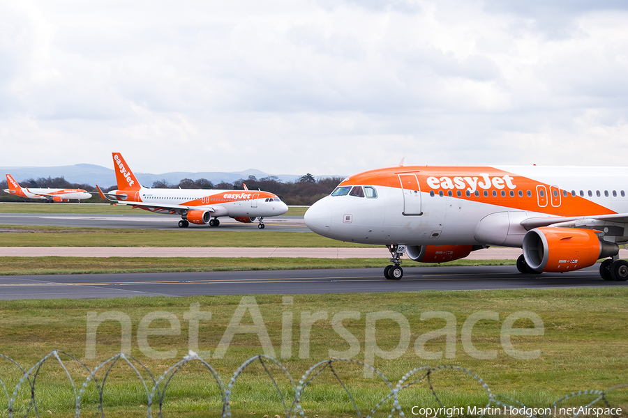 easyJet Airbus A319-111 (G-EZDP) | Photo 105190